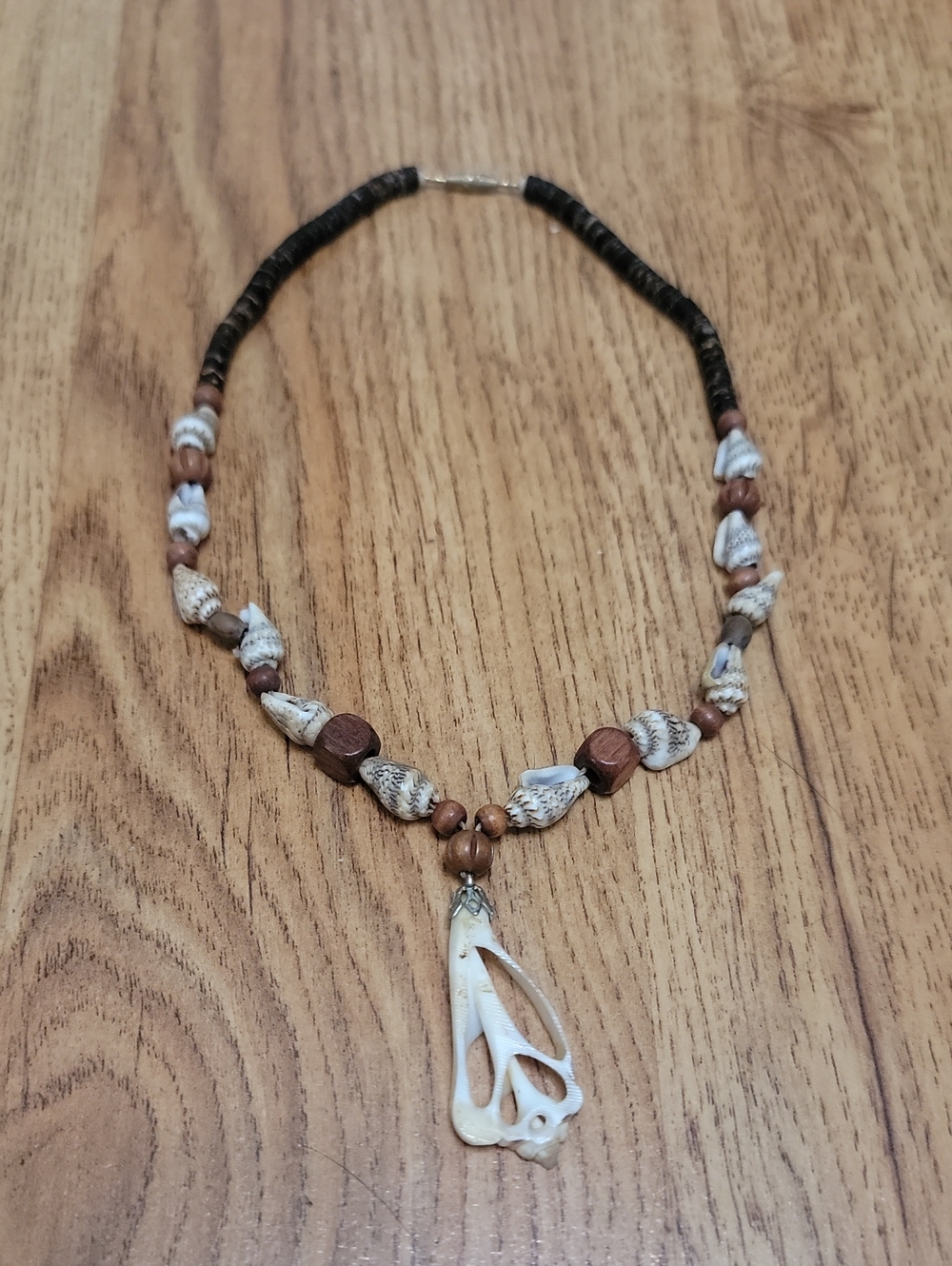#17 Lot Vintage Brown Cream Shell Pendant Necklace